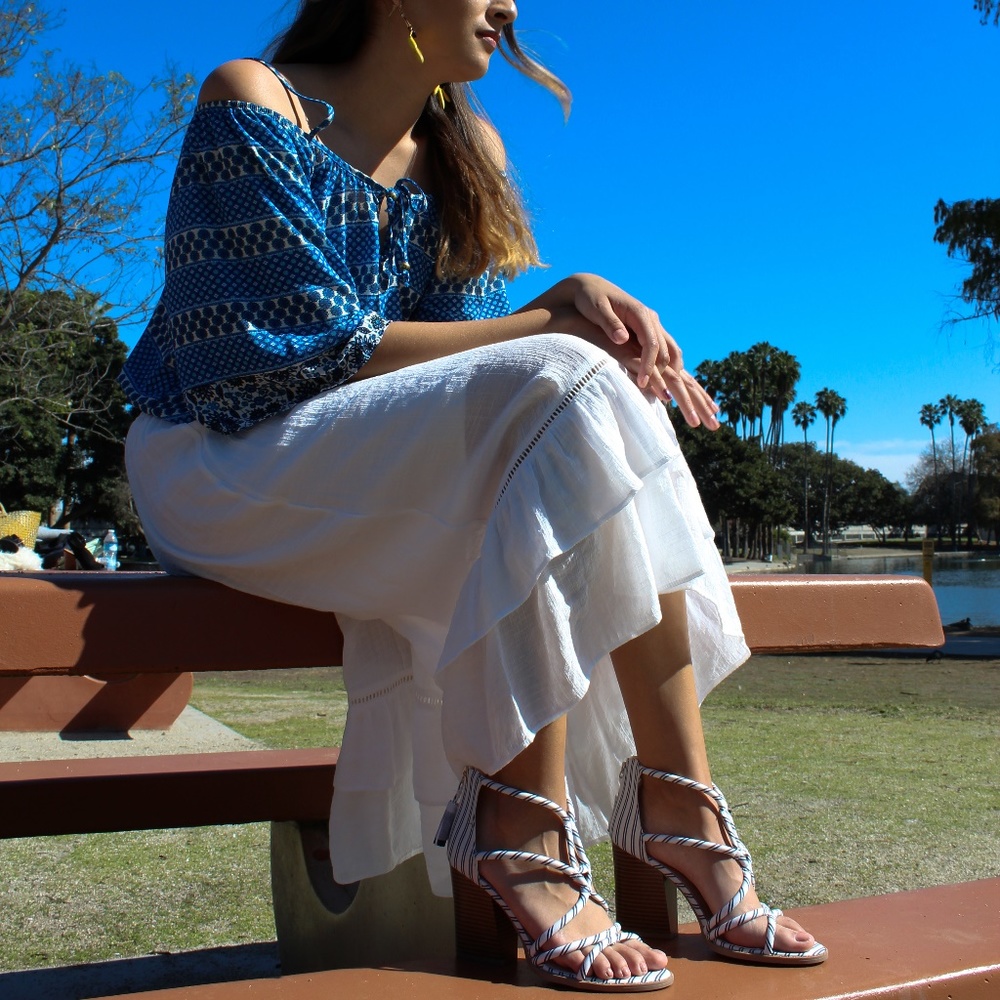 🚨//The Cassidy// blue and white Strappy heel - Picture 8 of 8